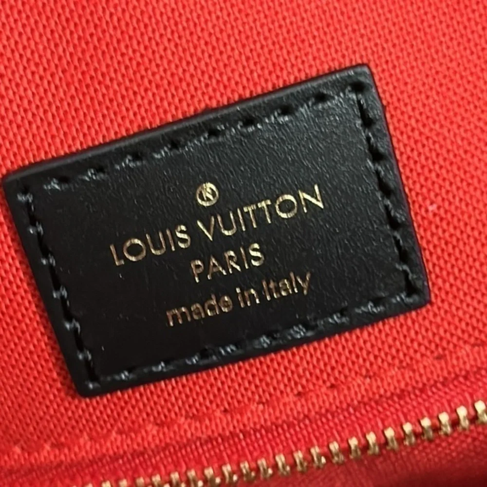 NEW! LOUIS VUITTON large bag 100%‎ authentic